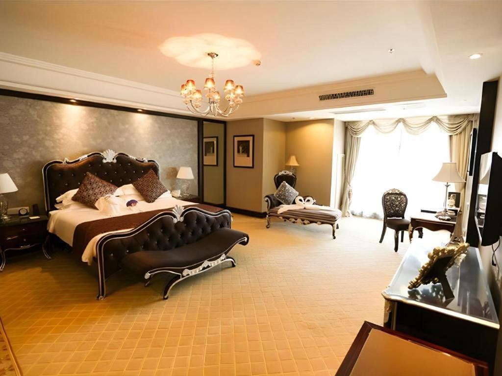 Country Garden Phoenix Hotel Shenyang Buitenkant foto