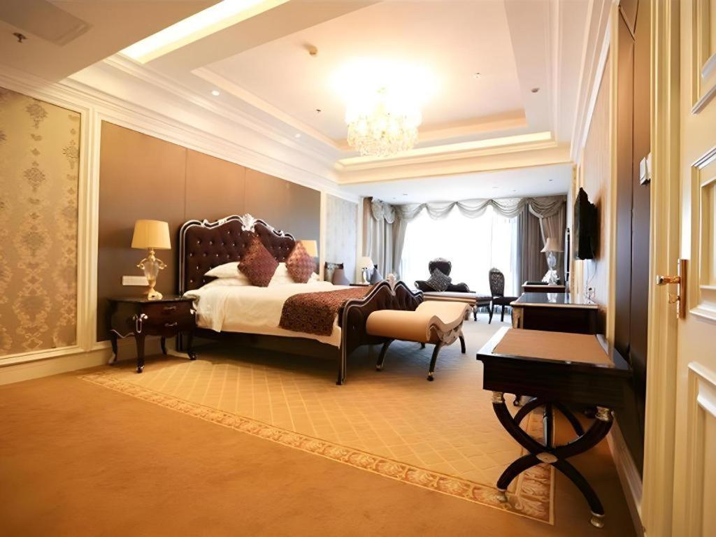 Country Garden Phoenix Hotel Shenyang Buitenkant foto