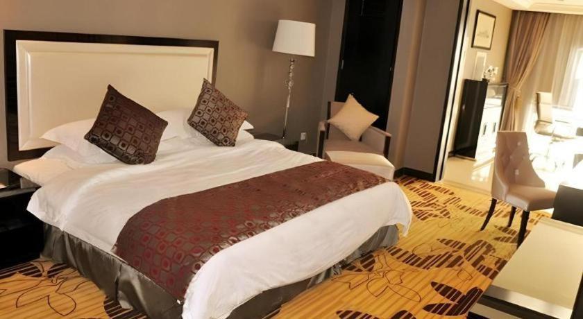 Country Garden Phoenix Hotel Shenyang Buitenkant foto